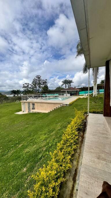 Finca Con Vistas Al Lago Calima Villa Buitenkant foto